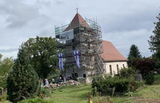 Alte Kirche am Tag der Wiedereröffnung